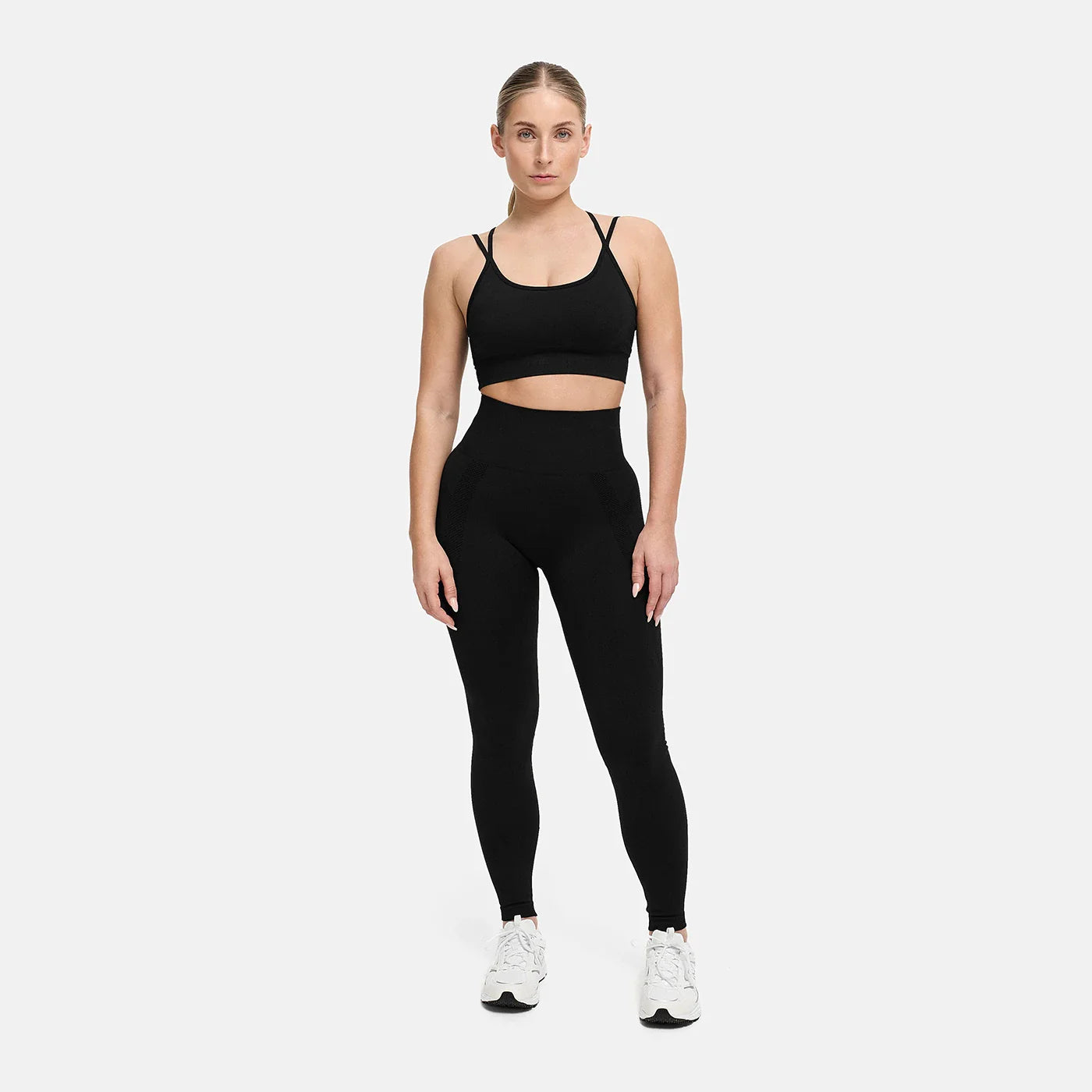 ContourLift Seamless Cross over Sport Bra